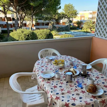 Casa Briciola - Fully Equipped, Garden And Pool Apartament Bibione